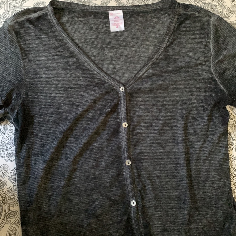Grey Top - Picture 5 of 5